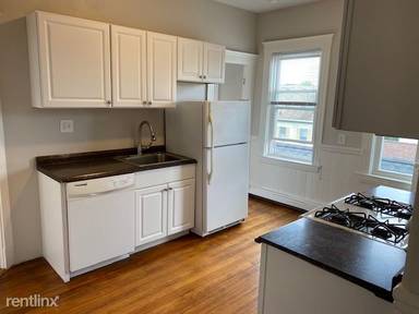 Main picture of 120 Columbia St