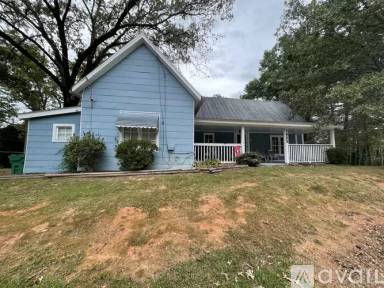 Main picture of 1953 Parkwood Rd