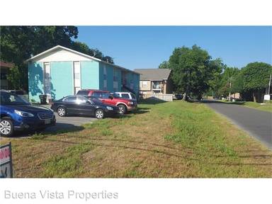 Main picture of 200 Uhland Rd