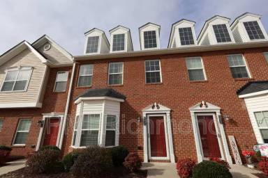 Main picture of 8105 Stony River Pl