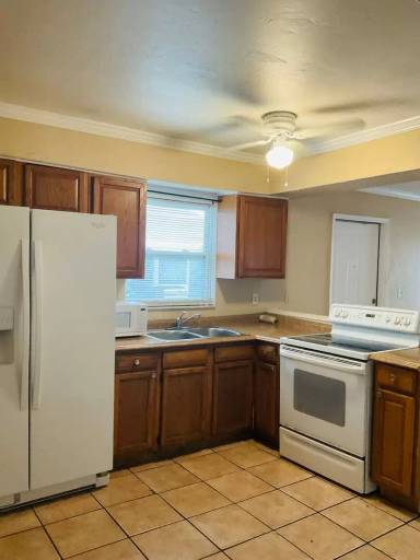 Main picture of 5618 4th Ave
