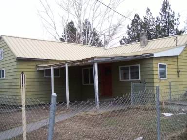 Main picture of 94 SW Roosevelt Ave