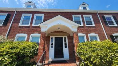 Main picture of 3347 S Wakefield St