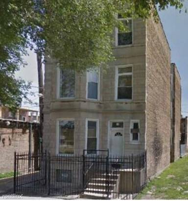 Main picture of 11 S Whipple St