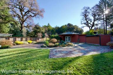 Main picture of 1055 Petra Dr