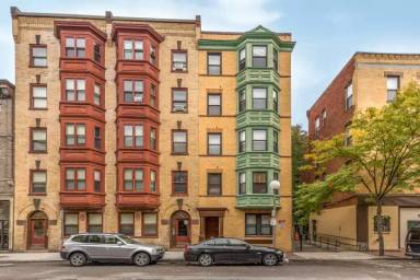 Main picture of 31 Cunard St