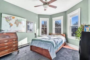 Main picture of 4 Bucknam St
