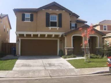 Main picture of 846 Papaya St
