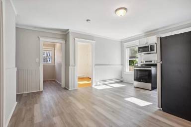 Main picture of 33 Jackson St