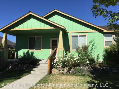 Main picture of 1345 NE 3rd St