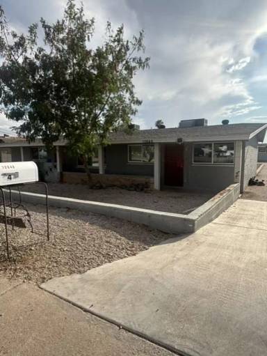 Main picture of 10648 N 15th Ave