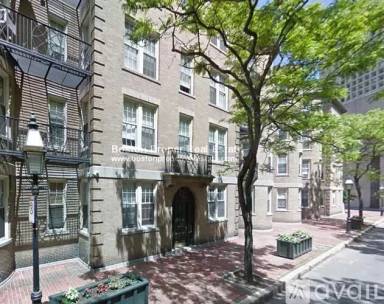 Main picture of 60 Clearway St