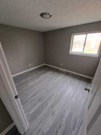 Main picture of 1765 Holburn Ave