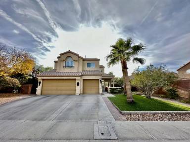 Main picture of 215 Sunlight Peak St