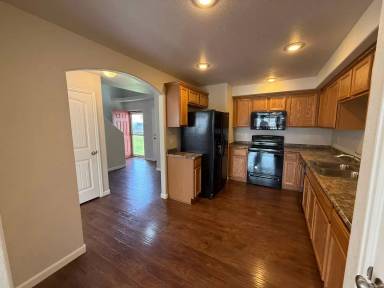 Main picture of 4100 Saddle Ridge Trl