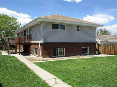 Main picture of 831 Meade St