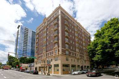 Main picture of 1207 SW Broadway