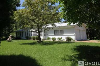 Main picture of 6235 Rocket Dr