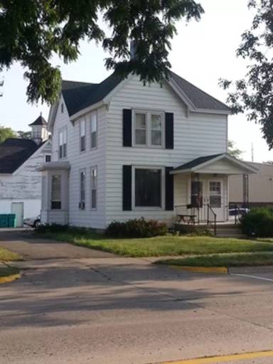Main picture of 124 E Rose St