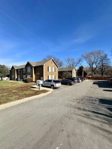 Main picture of 400 Wisconsin St - I
