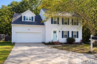 Main picture of 303 Rivereen Way