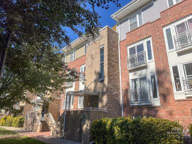 Main picture of 3937 Picasso Ct