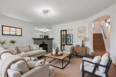 Main picture of 1937 Foster Ave