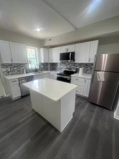 Main picture of 503 N Glover St