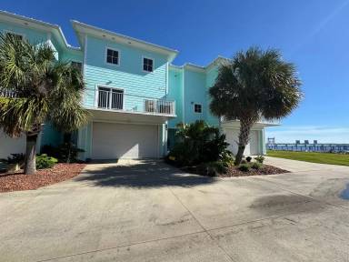 Main picture of 884 Sound Harbor Cir
