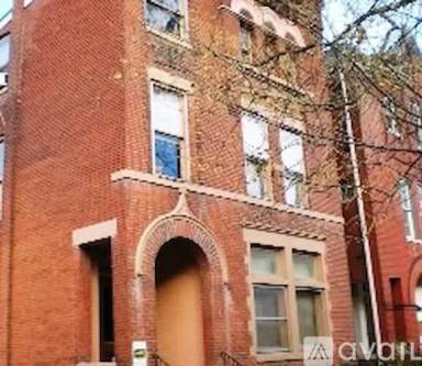 Main picture of 409 Fountain Ct