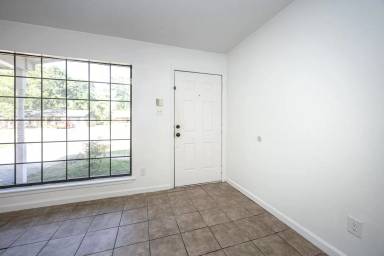 Main picture of 5612 Rose Dr