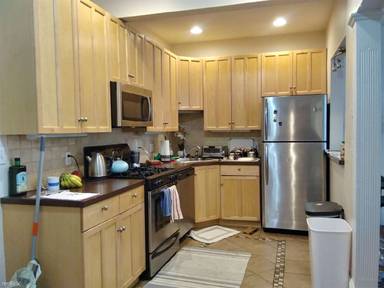 Main picture of 17 Saint Lukes Rd