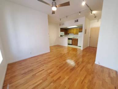 Main picture of 820 S Mansfield Ave