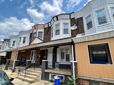 Main picture of 2067 E Atlantic St