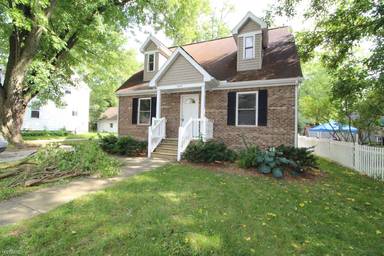 Main picture of 3425 Ferry St