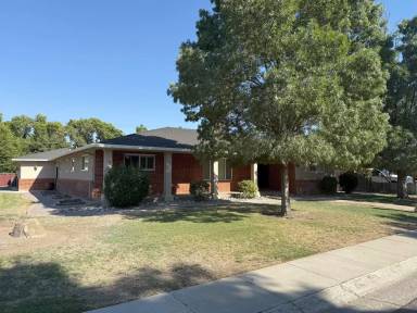 Main picture of 1608 Hillview Dr