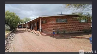 Main picture of 4752 E Baker St