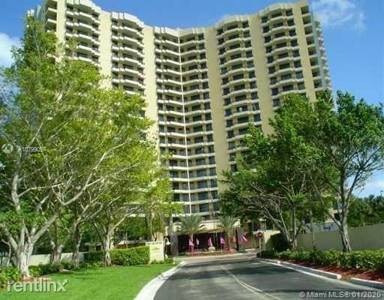 Main picture of Parc Central Aventura South
