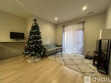 Main picture of 839 W Agatite Ave