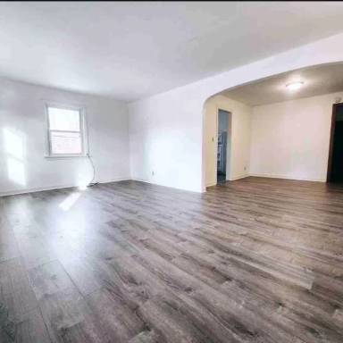 Main picture of 726 Chenango St