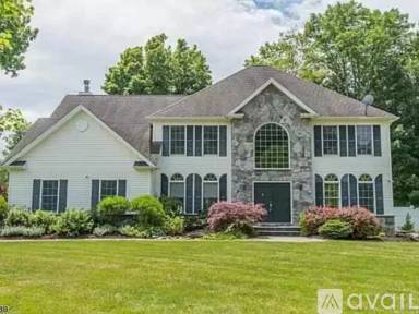 Main picture of 11 Jennies Ln