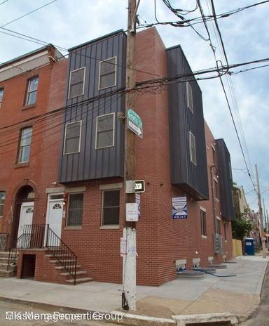 Main picture of 1806 W Berks St