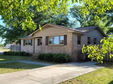 Main picture of 1020 N 8th St