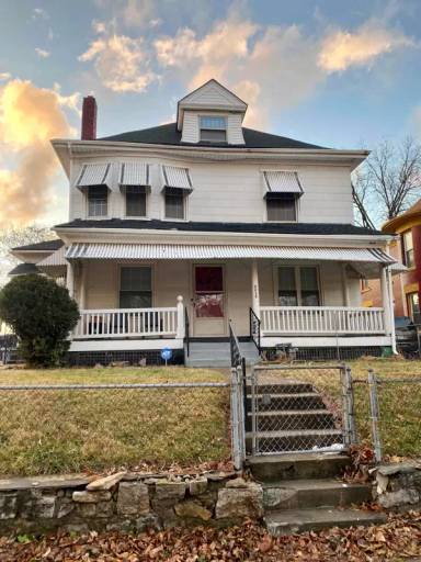 Main picture of 2612 Chestnut Ave