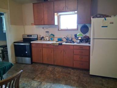 Main picture of 209 1/2 E Franklin St