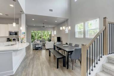 Main picture of 5820 Harper Park Dr