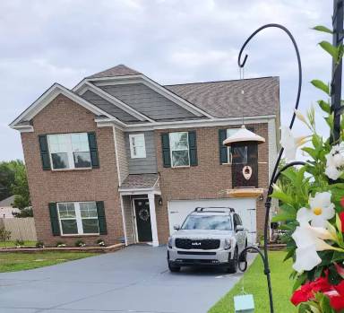 Main picture of 40 Ellis Cir