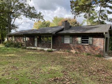 Main picture of 319 Dell Rd
