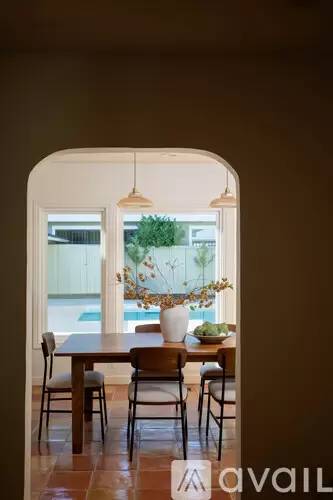 Main picture of 25 Woodland Pl
