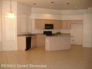 Main picture of 8330 W Marlette Ave